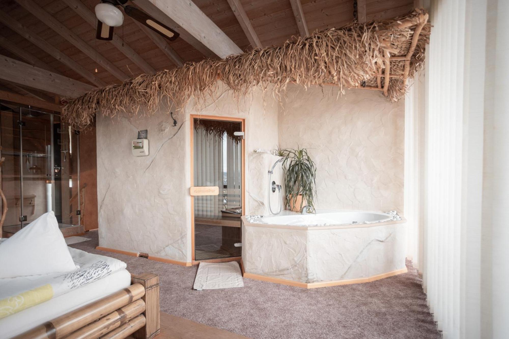 Suedlaendisches Chalet Mit Hauseigener Sauna Viechtach Kültér fotó